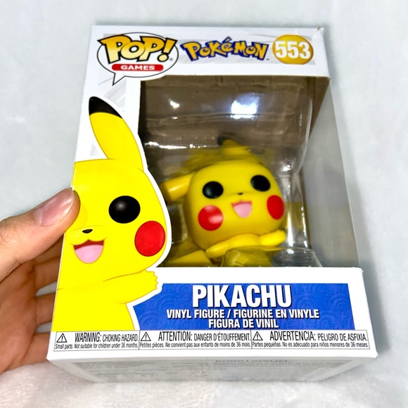 Funko Pop! Pikachu Waving Figure #553 - Picture 7 of 7
